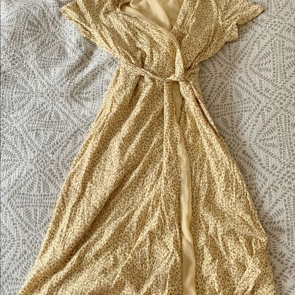 Frank and Oak wrap floral dress - Picture 2 of 5